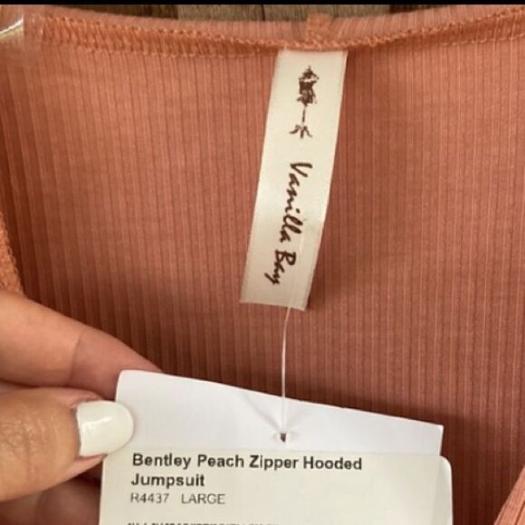 Vanilla Bay Peach Bentley Best Laid Plans Zip-Front Hooded Ribbed Jumpsuit - Picture 8 of 9